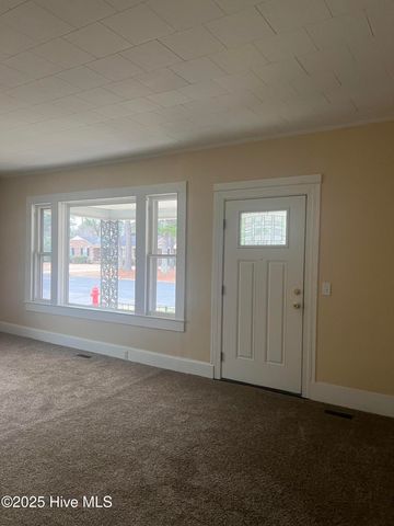 1319 E 14th Street, Greenville, NC 27858