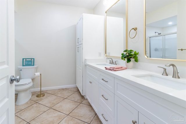 212 Harbor Blvd 102, Destin, FL 32541