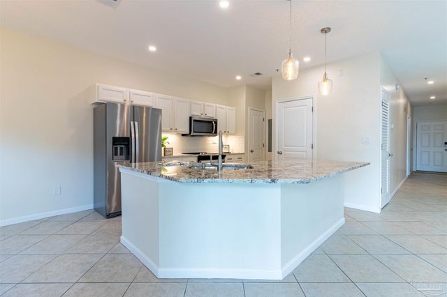 212 Harbor Blvd 102, Destin, FL 32541