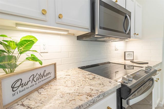 212 Harbor Blvd 102, Destin, FL 32541