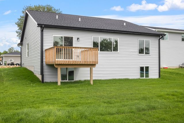 500 Ironwood Avenue, Woodward, IA 50276