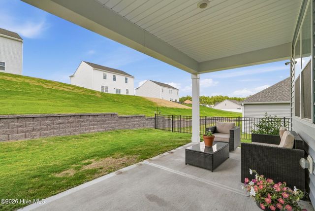 607 Pine Dune Lane, Aberdeen, NC 28315
