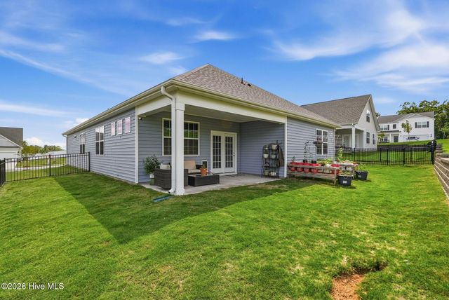 607 Pine Dune Lane, Aberdeen, NC 28315
