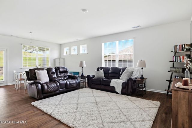 607 Pine Dune Lane, Aberdeen, NC 28315
