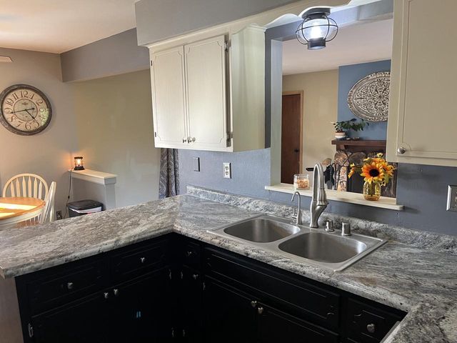 W163S7358 Bay Lane DRIVE, Muskego, WI 53150