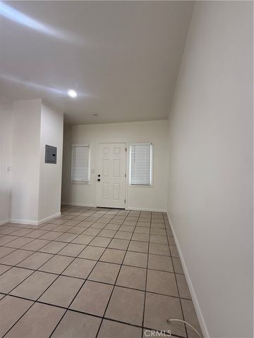 1085 Hoffman Avenue 10, Long Beach, CA 90813