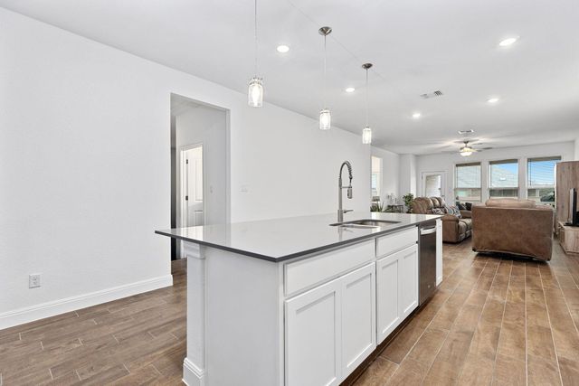 116 Raleigh DR, Georgetown, TX 78633