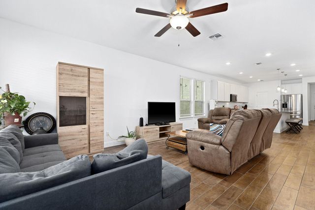 116 Raleigh DR, Georgetown, TX 78633