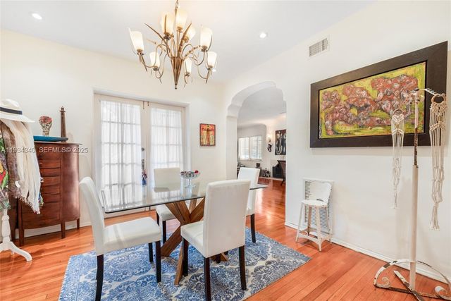 111 Salamanca Ave, Coral Gables, FL 33134