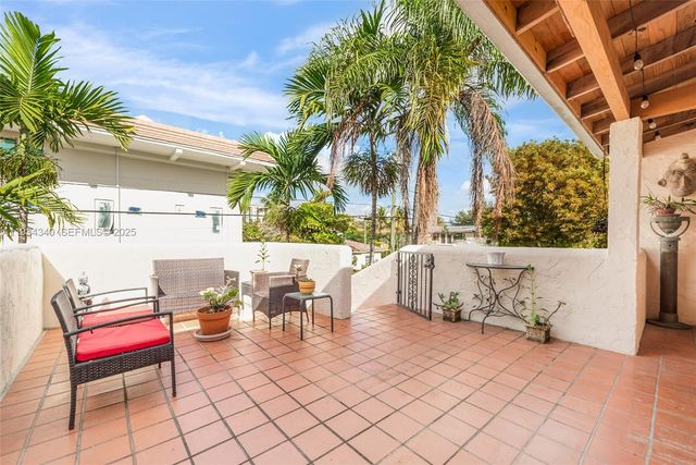 111 Salamanca Ave, Coral Gables, FL 33134