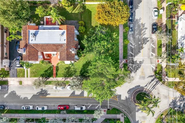 111 Salamanca Ave, Coral Gables, FL 33134