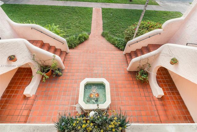 111 Salamanca Ave, Coral Gables, FL 33134