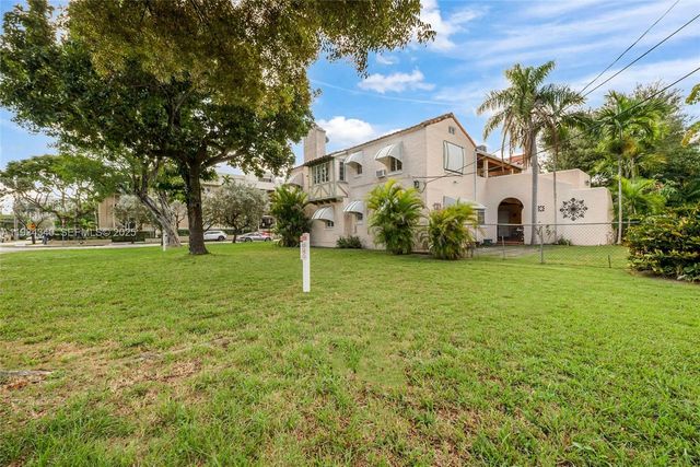 111 Salamanca Ave, Coral Gables, FL 33134