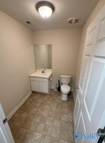 14647 Cambridge Lane D, Athens, AL 35613