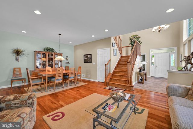 1546 EMERSON DR, Mount Joy, PA 17552