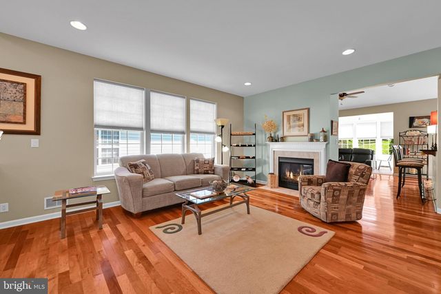 1546 EMERSON DR, Mount Joy, PA 17552