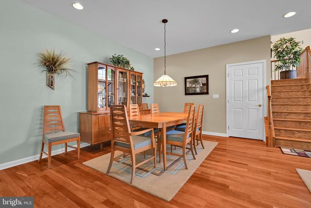 1546 EMERSON DR, Mount Joy, PA 17552