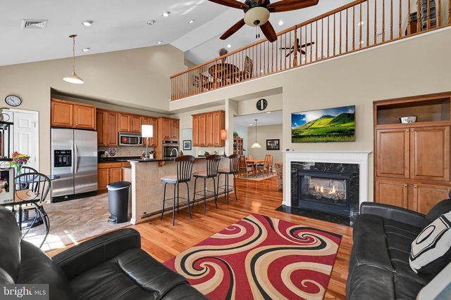 1546 EMERSON DR, Mount Joy, PA 17552