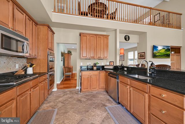 1546 EMERSON DR, Mount Joy, PA 17552