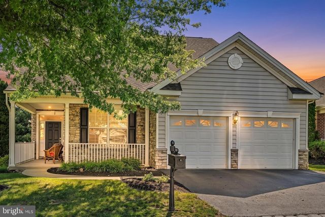 1546 EMERSON DR, Mount Joy, PA 17552