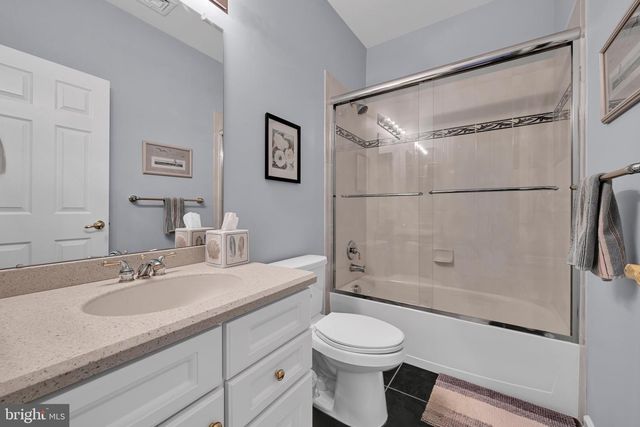 1546 EMERSON DR, Mount Joy, PA 17552