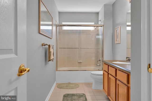 1546 EMERSON DR, Mount Joy, PA 17552