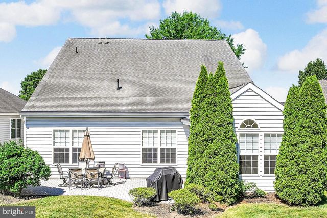 1546 EMERSON DR, Mount Joy, PA 17552
