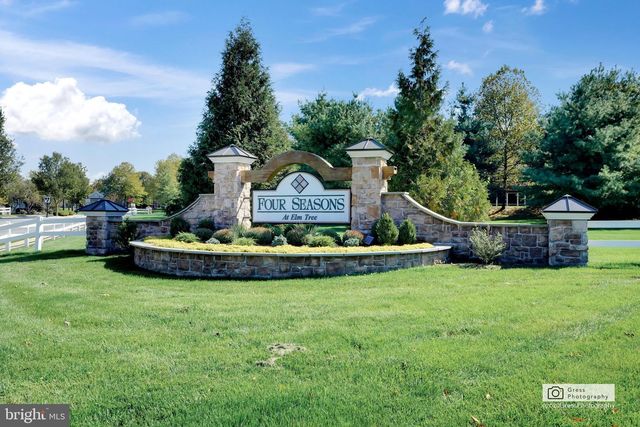 1546 EMERSON DR, Mount Joy, PA 17552