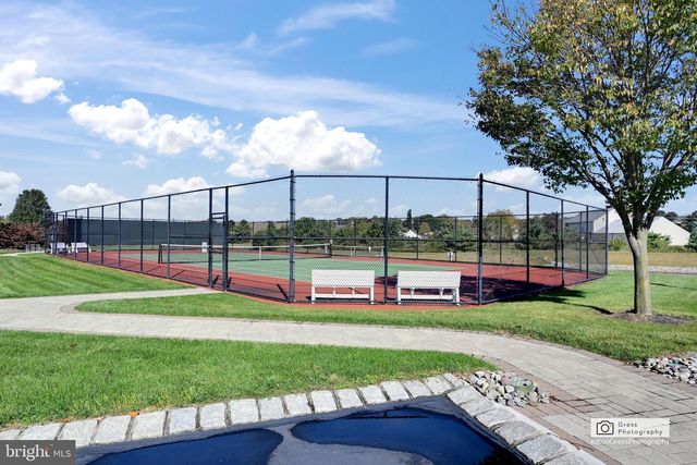 1546 EMERSON DR, Mount Joy, PA 17552