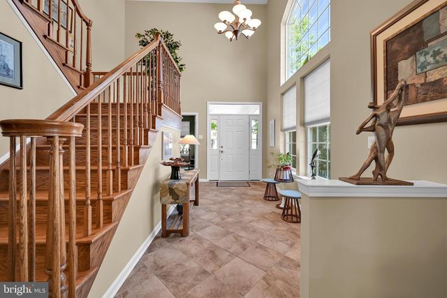 1546 EMERSON DR, Mount Joy, PA 17552