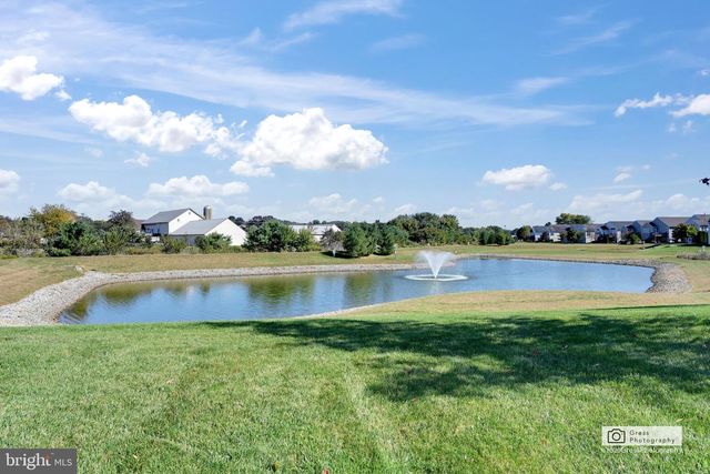 1546 EMERSON DR, Mount Joy, PA 17552