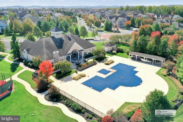 1546 EMERSON DR, Mount Joy, PA 17552