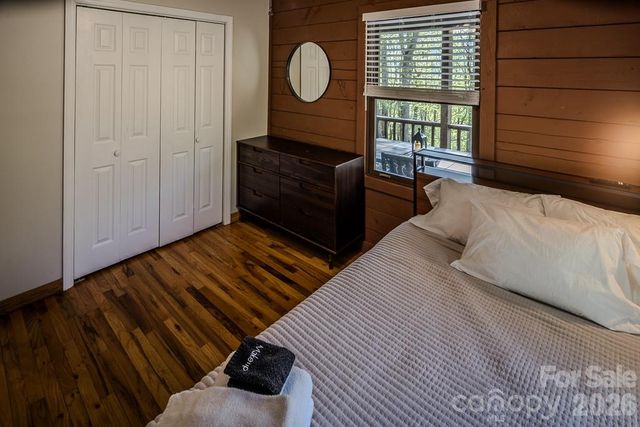239 Dutch Treat Road, Banner Elk, NC 28504