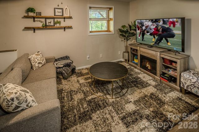 239 Dutch Treat Road, Banner Elk, NC 28504