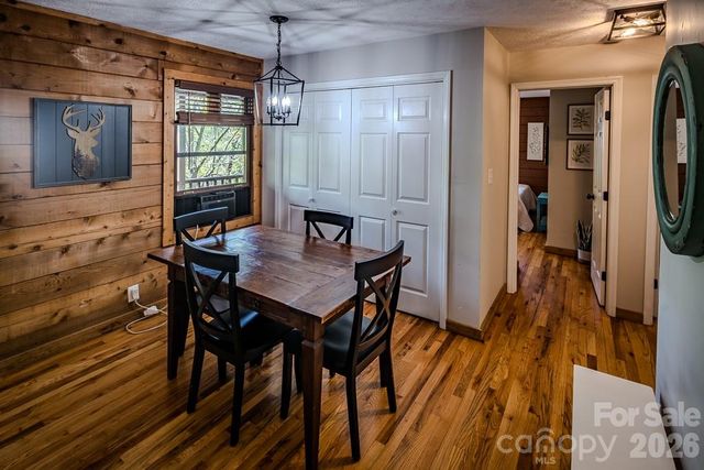 239 Dutch Treat Road, Banner Elk, NC 28504