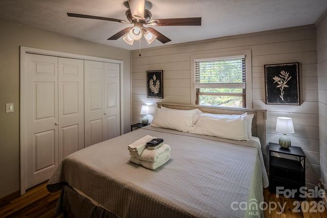 239 Dutch Treat Road, Banner Elk, NC 28504