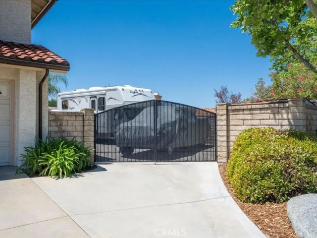 22648 Oxford, Saugus, CA 91350