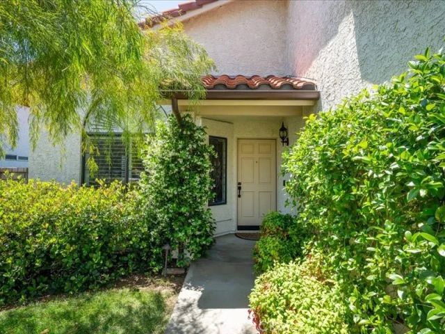 22648 Oxford, Saugus, CA 91350