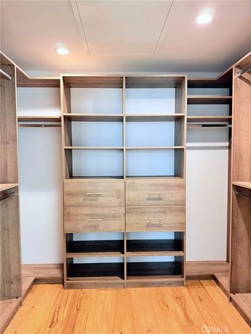 1729 S Barrington 3, Los Angeles, CA 90025