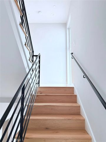 1729 S Barrington 3, Los Angeles, CA 90025