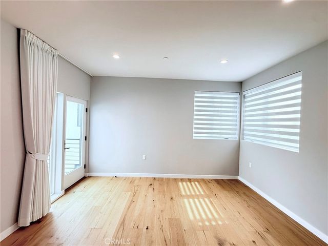 1729 S Barrington 3, Los Angeles, CA 90025