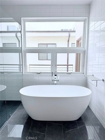 1729 S Barrington 3, Los Angeles, CA 90025