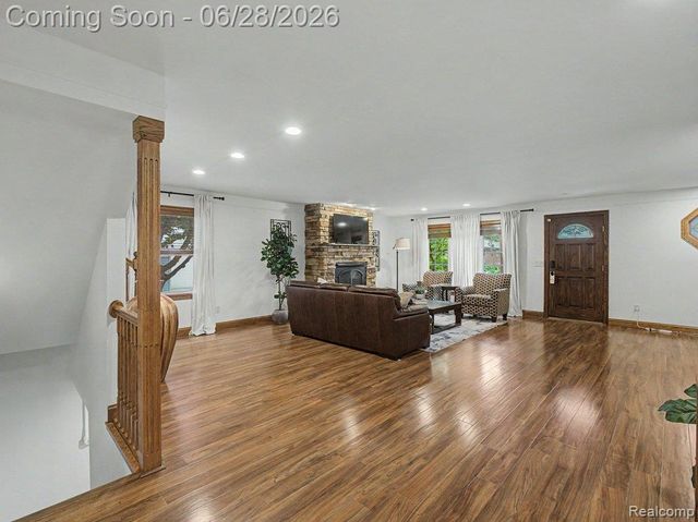 1010 Genesee Drive, Royal Oak, MI 48073