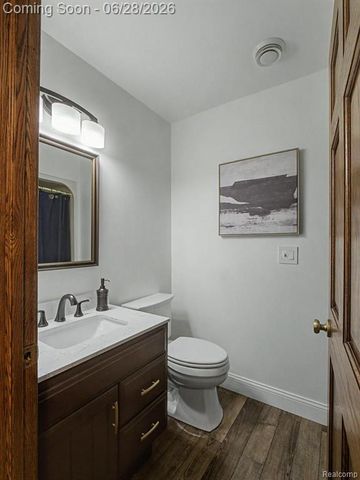 1010 Genesee Drive, Royal Oak, MI 48073