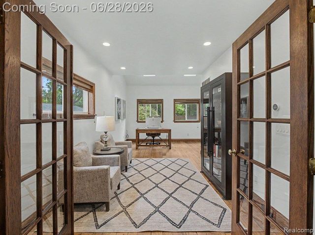 1010 Genesee Drive, Royal Oak, MI 48073