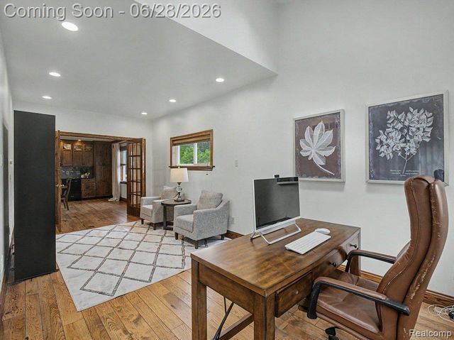1010 Genesee Drive, Royal Oak, MI 48073