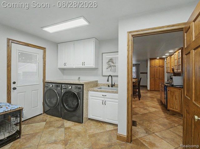 1010 Genesee Drive, Royal Oak, MI 48073