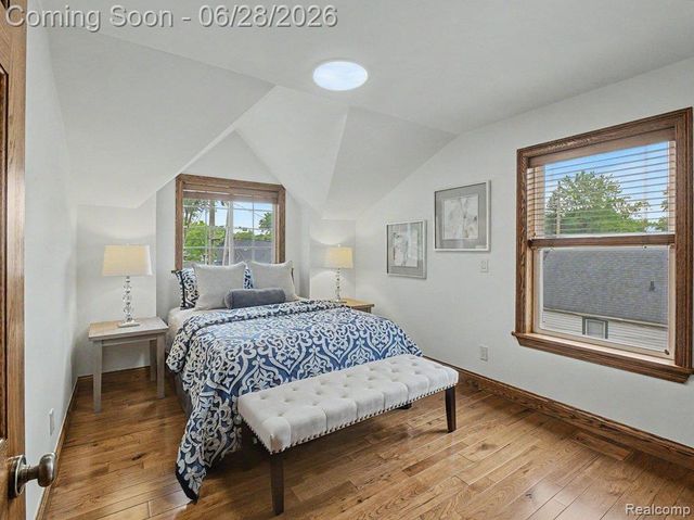1010 Genesee Drive, Royal Oak, MI 48073