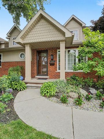 1010 Genesee Drive, Royal Oak, MI 48073