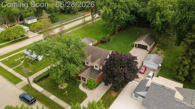 1010 Genesee Drive, Royal Oak, MI 48073